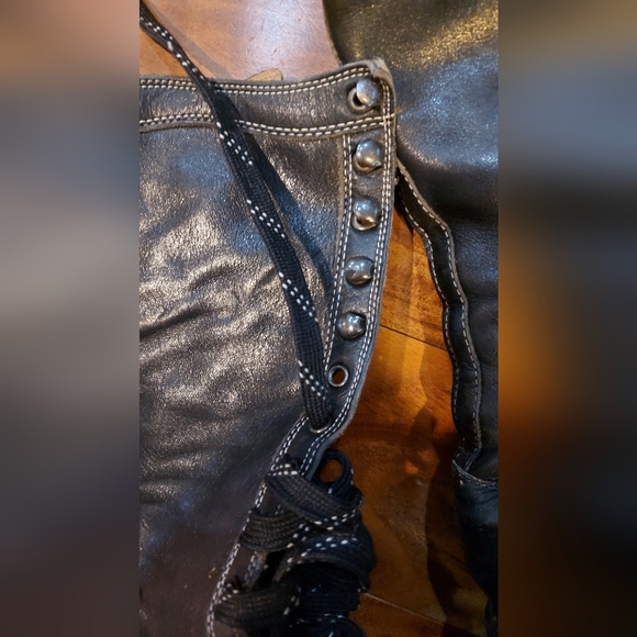 VINTAGE!! Leather John Fluevog boots - Picture 3 of 10